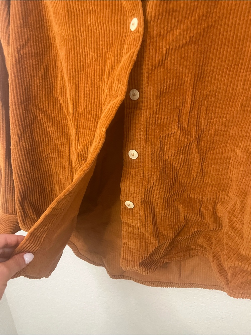 American Vintage Corduroy Shirt in Warm Caramel - Picture 4 of 6